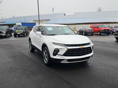 Used 2024 Chevrolet Blazer LT image 10