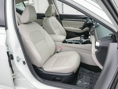 Used 2021 Nissan Altima 2.5 SL FWD image 22