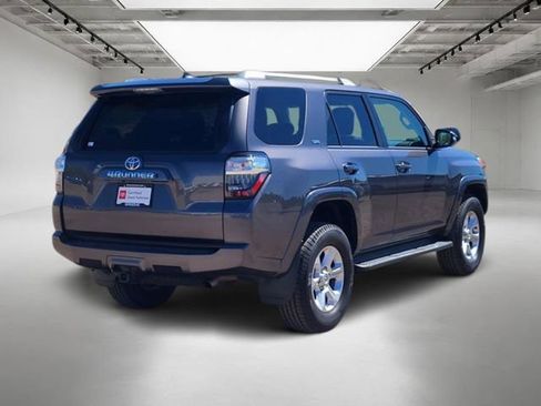 Used 2018 Toyota 4Runner SR5 Premium AWD/4WD image 6