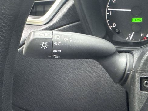 Certified 2025 Toyota Corolla Cross AWD Hybrid image 23