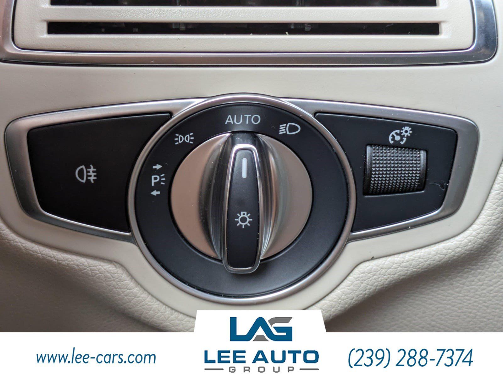 Used 2017 Mercedes-Benz C 300 Sedan image 20