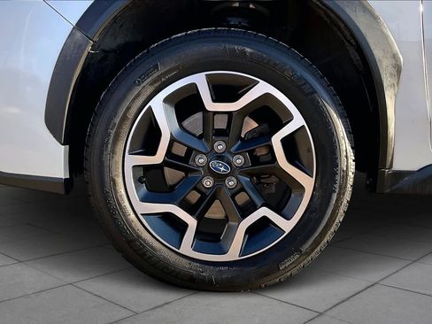 Used 2017 Subaru Crosstrek 2.0i Premium w/ Moonroof Package image 11