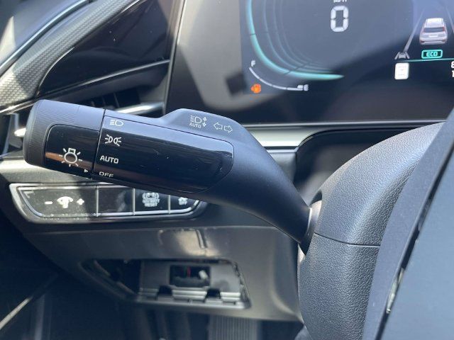 New 2026 Kia Niro EX FWD image 22
