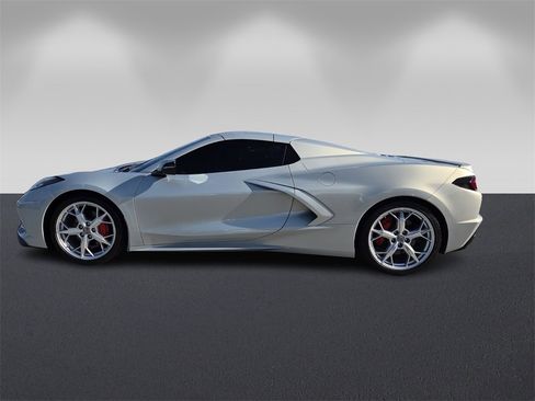 Used 2023 Chevrolet Corvette Stingray Preferred Conv w/ Stealth Interior Trim Package image 4