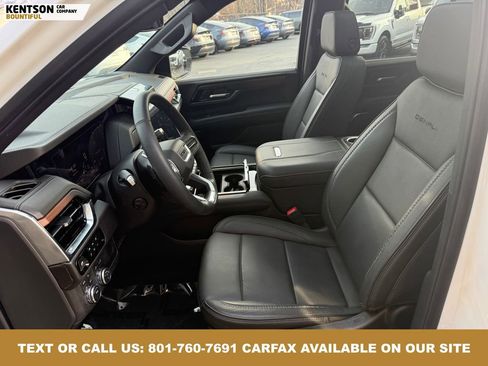 Used 2025 GMC Yukon Denali image 34