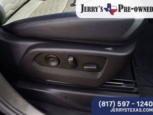 Used 2024 Chevrolet Silverado 1500 ZR2 w/ Technology Package image 25