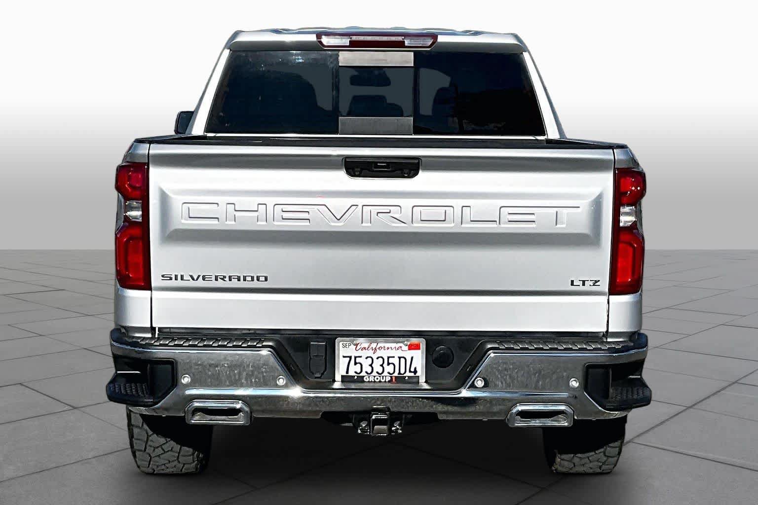 Used 2022 Chevrolet Silverado 1500 LTZ AWD/4WD image 4