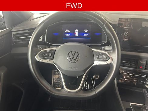 Used 2025 Volkswagen Jetta Sport FWD image 6