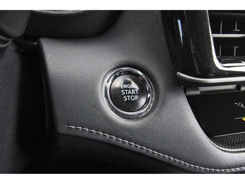Used 2023 Toyota Highlander XLE FWD image 29