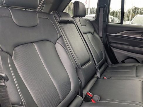 Used 2022 Jeep Grand Cherokee Overland image 31