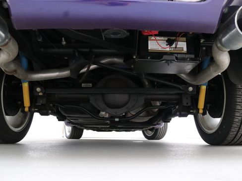 Used 2003 Chevrolet SSR w/ Preferred Equipment Group image 48