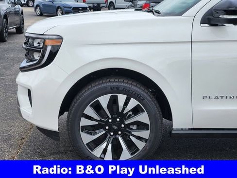New 2026 Ford Expedition Platinum w/ Driver's Package AWD/4WD image 9