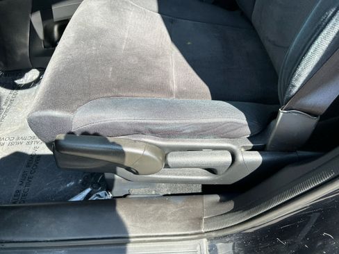 Used 2014 Honda CR-V LX image 11