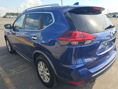 Used 2019 Nissan Rogue SV FWD image 4