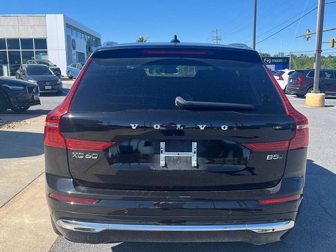 Used 2023 Volvo XC60 B5 Ultimate w/ Climate Package AWD/4WD image 4