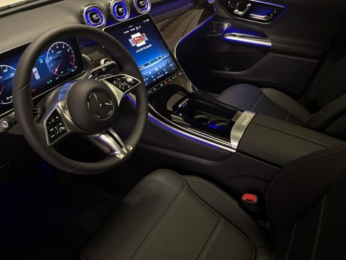 New 2026 Mercedes-Benz GLC 300 4MATIC image 9