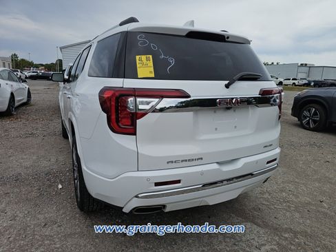 Used 2023 GMC Acadia Denali AWD/4WD image 8