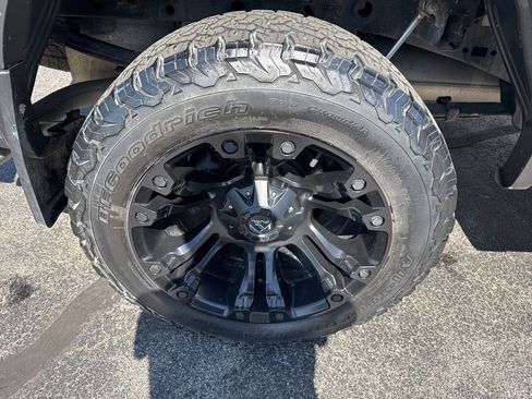 Used 2020 Ford F150 XLT w/ Equipment Group 302A Luxury AWD/4WD image 26