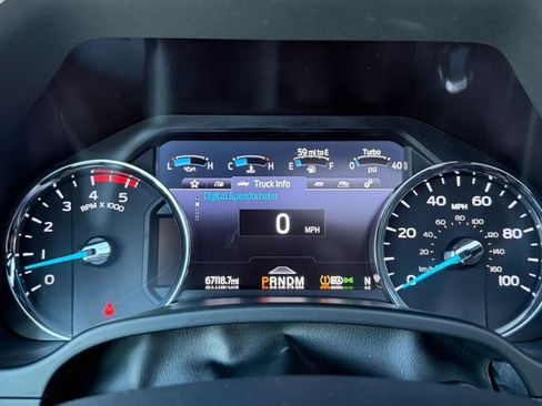 Used 2022 Ford F250 Platinum w/ Tremor Off-Road Package AWD/4WD image 71