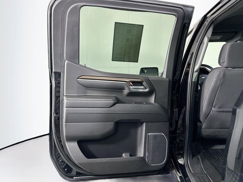 Used 2023 Chevrolet Silverado 1500 LT image 25