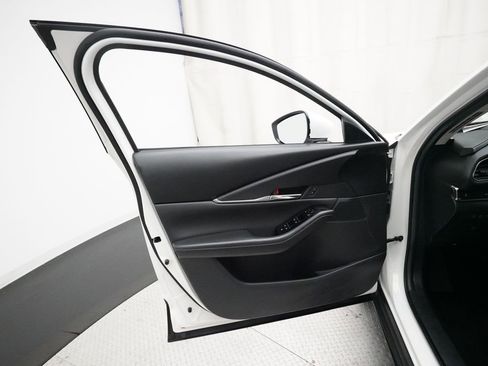 Certified 2023 MAZDA CX-30 AWD 2.5 S w/ Preferred Package image 28