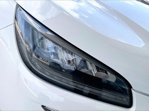 Used 2024 Lincoln Corsair FWD image 24