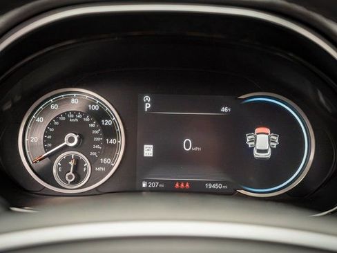 Used 2025 Genesis GV70 2.5T image 19