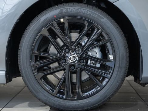 New 2026 Toyota Camry SE FWD image 14