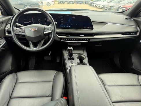Used 2024 Cadillac XT4 Premium Luxury AWD/4WD image 10