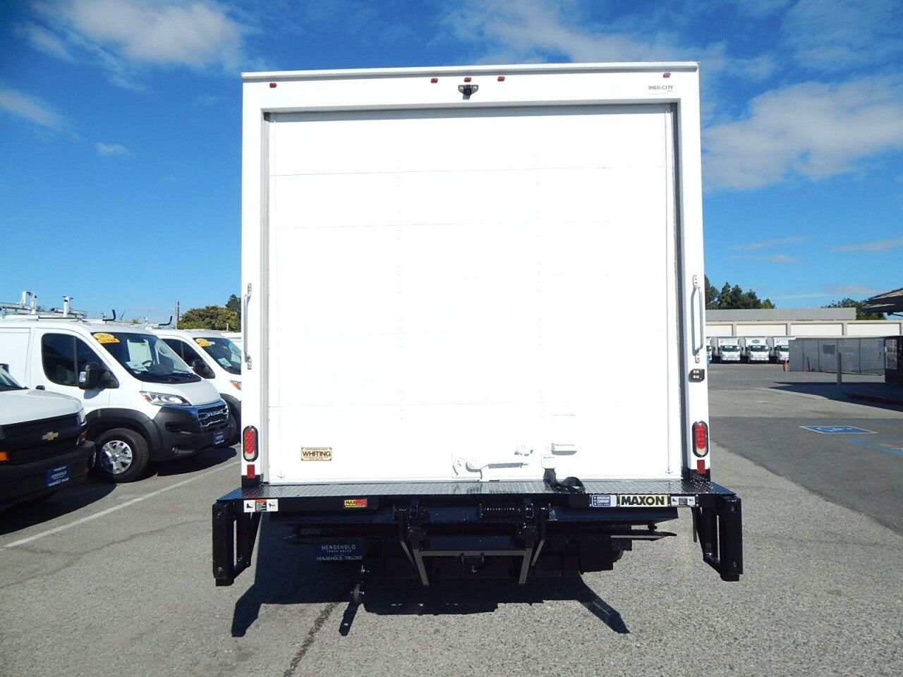 Used 2019 Chevrolet Express 4500 w/ Power Convenience Package RWD image 7