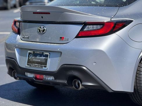 Used 2024 Toyota GR86 Premium w/ Performance Package image 15