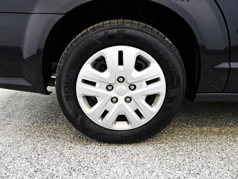 Used 2017 Dodge Grand Caravan SE w/ Power Window Group image 24