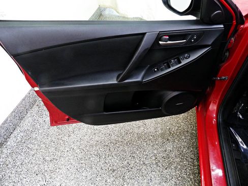 Used 2013 MAZDA MAZDA3 i Touring FWD image 7