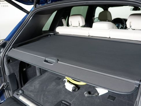 Used 2022 BMW X5 xDrive45e w/ Luxury Seating Package image 38