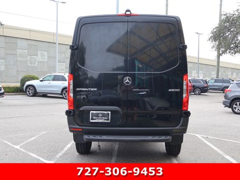 Used 2020 Mercedes-Benz Sprinter 2500 image 7
