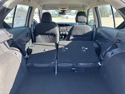 Used 2025 Nissan Kicks Play S image 9
