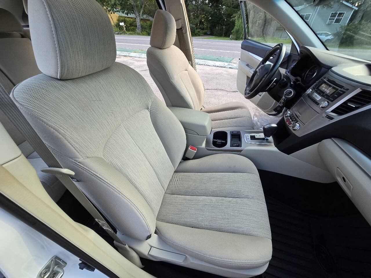 Used 2013 Subaru Outback 2.5i Premium AWD/4WD image 19