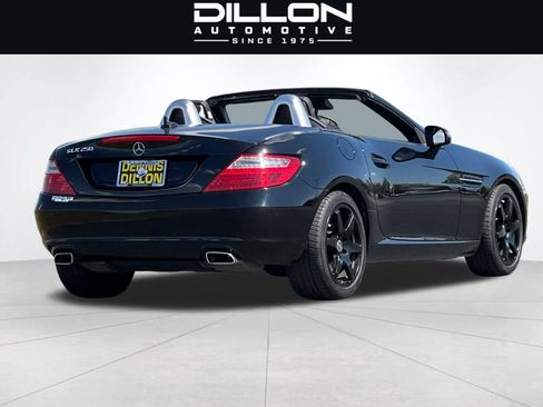 Used 2015 Mercedes-Benz SLK 250 image 4