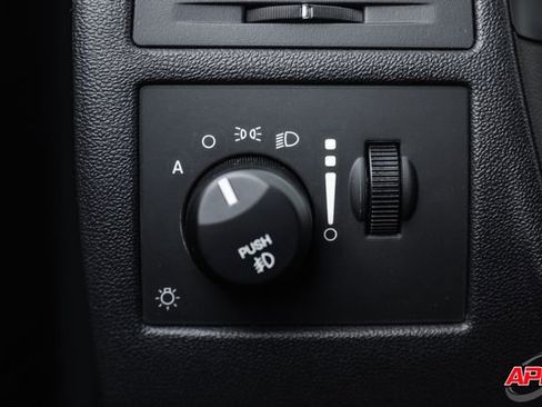 Used 2008 Dodge Challenger SRT8 image 69