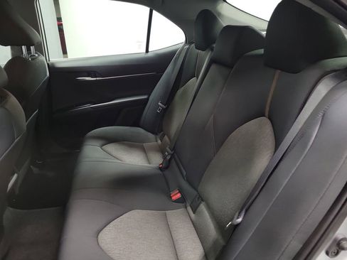 Used 2020 Toyota Camry LE w/ Convenience Package image 18