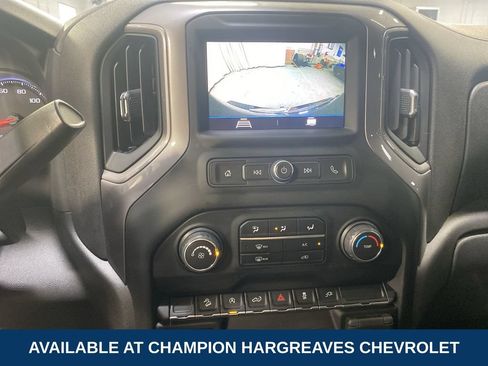Used 2022 Chevrolet Silverado 1500 Custom Trail Boss AWD/4WD image 19