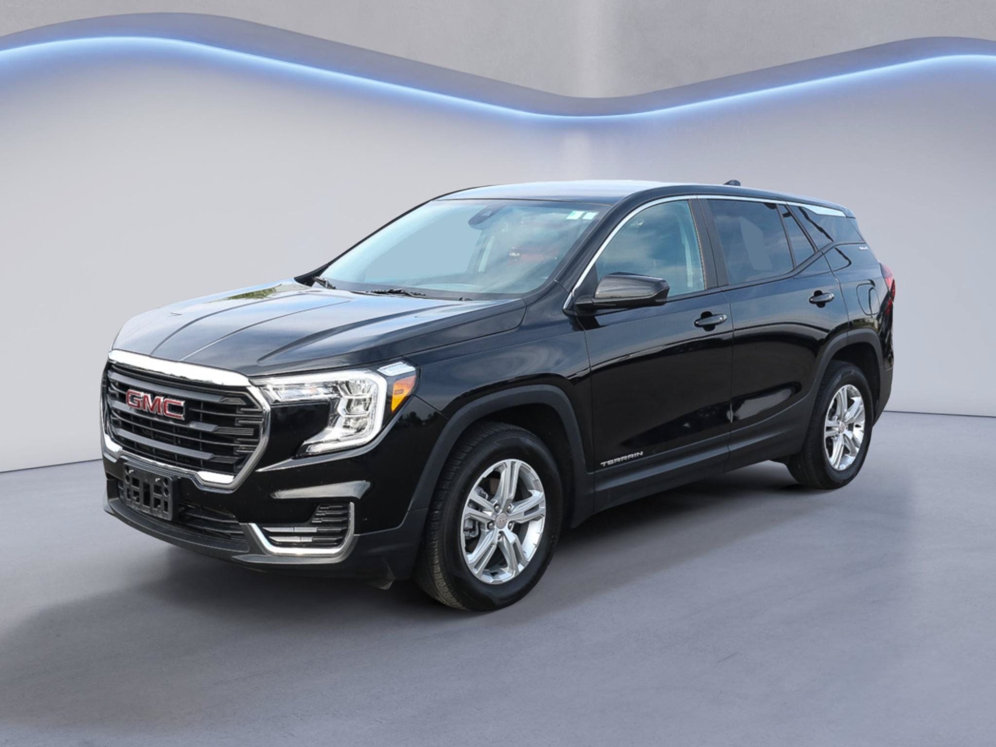 Used 2024 GMC Terrain SLE AWD/4WD image 2