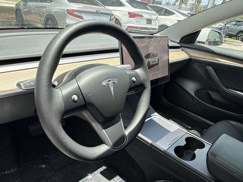 Used 2023 Tesla Model 3 Standard Range RWD image 18