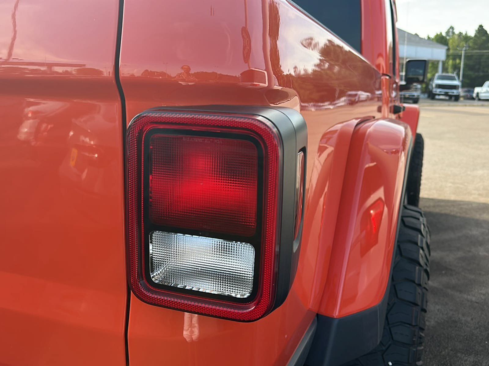 Used 2023 Jeep Gladiator Mojave w/ Cold Weather Group AWD/4WD image 30