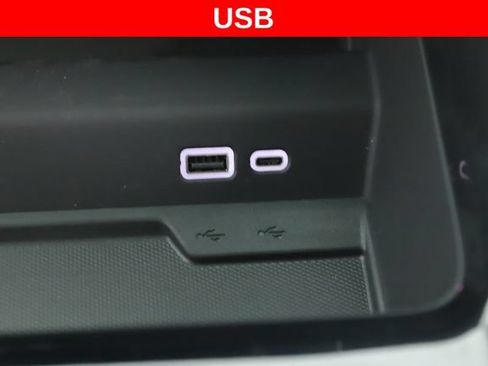 Used 2026 Chevrolet Suburban Premier w/ Sun And Tow Package AWD/4WD image 27