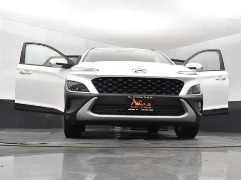 Used 2023 Hyundai Kona SEL FWD image 11
