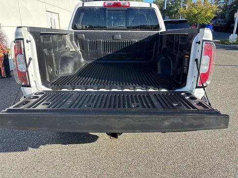 Certified 2022 GMC Canyon Elevation w/ Trailering Package image 5