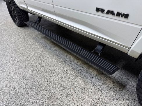 Used 2024 RAM 2500 Limited image 76