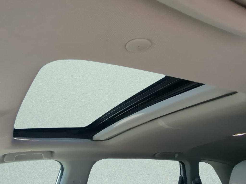 Used 2025 Honda CR-V EX image 17