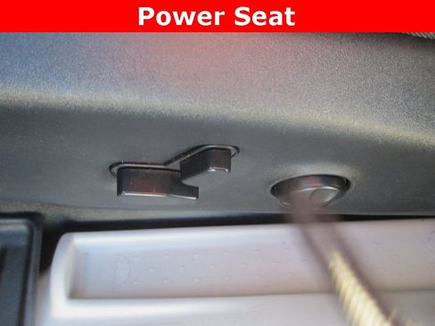 Used 2021 Chrysler Pacifica Touring-L image 23